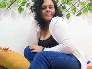 RosiLove - online show exciting with this latin Gorgeous lady 
