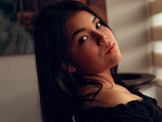 EllaCarter - Webcam live sexy with this average constitution Hard 18+ teen woman 