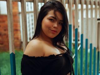 EllaCarter - chat online hard with this latin american X young lady 