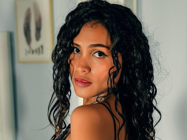LemmyBeckett - Show porno avec cette Resplendissante maîtresse french latinas  
