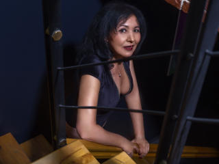 EroticSelena - Show x avec une Femme d'un certain age française brune foncé sur Xlovecam.com 