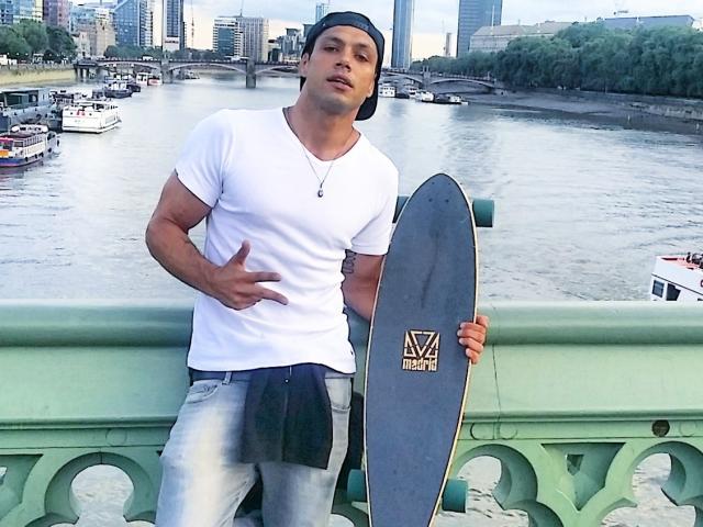 HotBrazilianBoyX - Sexe cam en vivo - 8059476