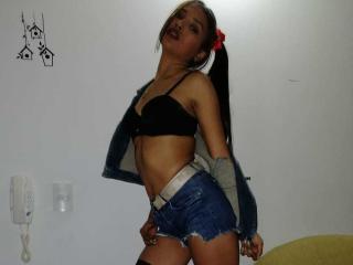 KarolaBella - online show x with this latin american Hot lady 