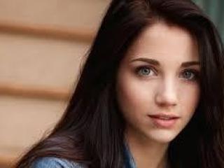 SueQLime - Webcam live porn avec une Resplendissante camgirl sexy sans poils  