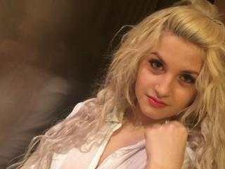 FranciscaPuffy - Webcam live hard with a being from Europe Exciting young and sexy lady 