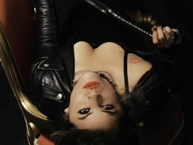 NicolletteMiller - Sexe cam en vivo - 8069184