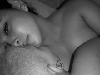 JuanitaAndLin - Sexe cam en vivo - 8076516