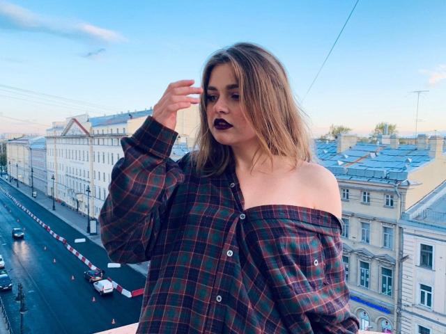 CuttestBlueEyes - Live sexe cam - 8080060