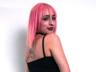 StrawberryRose - Chat sexy with this itty-bitty titties Sex 18+ teen woman 