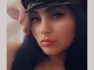SweetAndHotSara - Live cam nude with this amber hair Exciting mom 