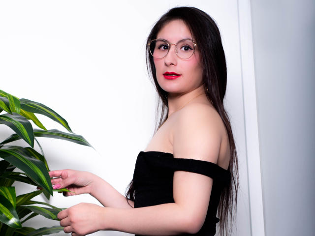 CharlotteForest - Live sex cam - 8099792