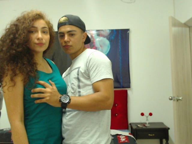 DarioYVictoria - Sexe cam en vivo - 8110672