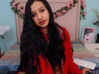 SharolD - online show hard with a Hard babe with regular tits 