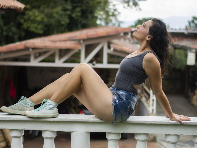 DonnaPoilue - Sexe cam en vivo - 8138568