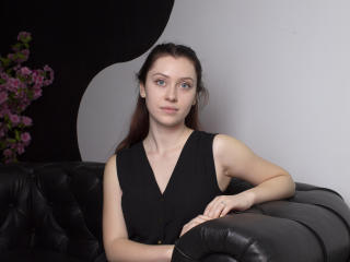 CharlotteSweety - Live sex cam - 8143276