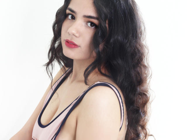 LiaPersonn - Sexe cam en vivo - 8144356