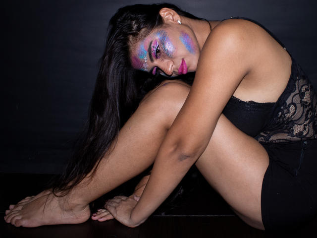 KorinYAmbar - Show sex with this athletic build Woman having sex with other woman 