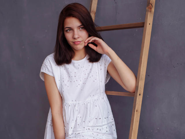 Melaniejacobss - Sexe cam en vivo - 8165000