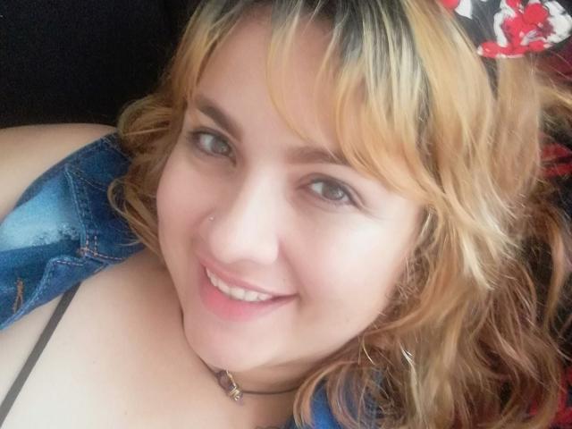 TastyCamila - פורנו בשידור חי ומצלמת סקס - 8167412