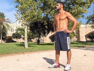 HotBrazilianBoyX - Live cam sexy avec ce Homo au corps bien taillé sur Xlovecam.com 