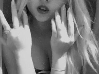 MoodyRollins - Live sex cam - 8178104