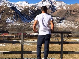 HotBrazilianBoyX - Chat cam sexy avec ce Homo sans poils  