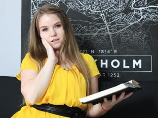 IdaJess - Chat x avec une bombe hot maigre  