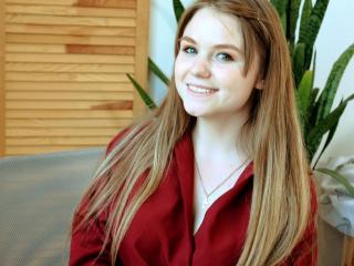 IdaJess - Show live sexe avec une Séduisante jeune femme french hot à la chevelure ensoleillée  