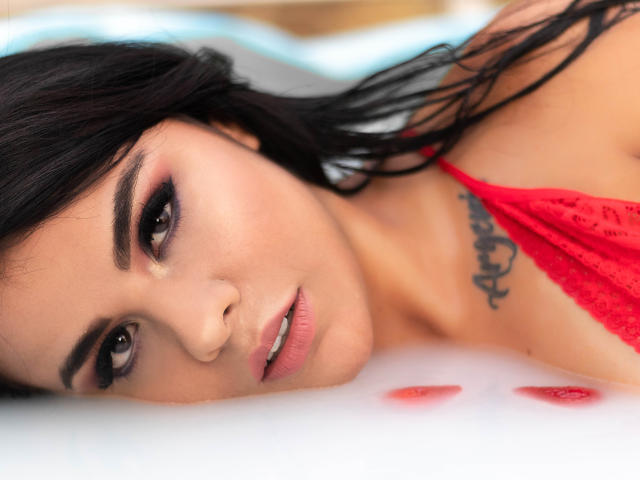 KimWestt - Live sexe cam - 8188628