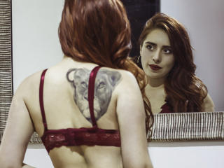 AnniiLove - Spectacle sex avec cette Sublime jeune fille française sexy avec des seins de rêve sur Xlove 