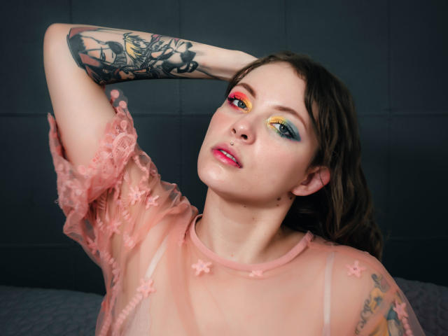 NaleWipe - Chat live nude with a latin american Horny lady 