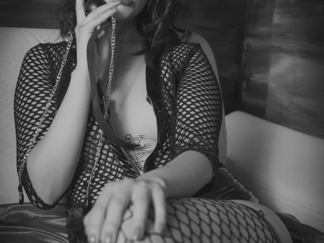 TrainedClaire - Sexe cam en vivo - 8202108