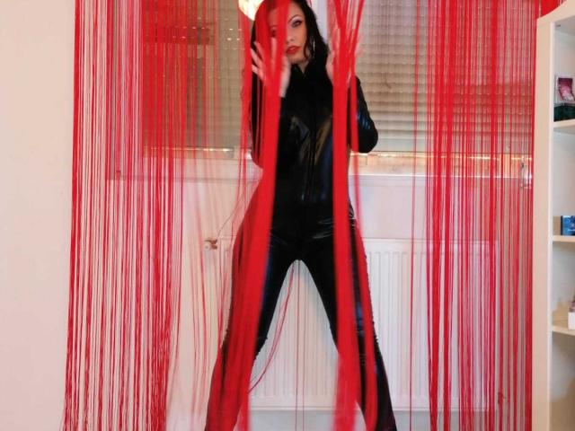 SquirtyAngelina - Sexe cam en vivo - 8206772