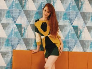 NikkyLowrense - Video chat hard with this ginger Exciting babe 