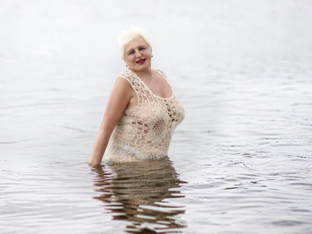 JaneLewis - Live sex cam - 8230804