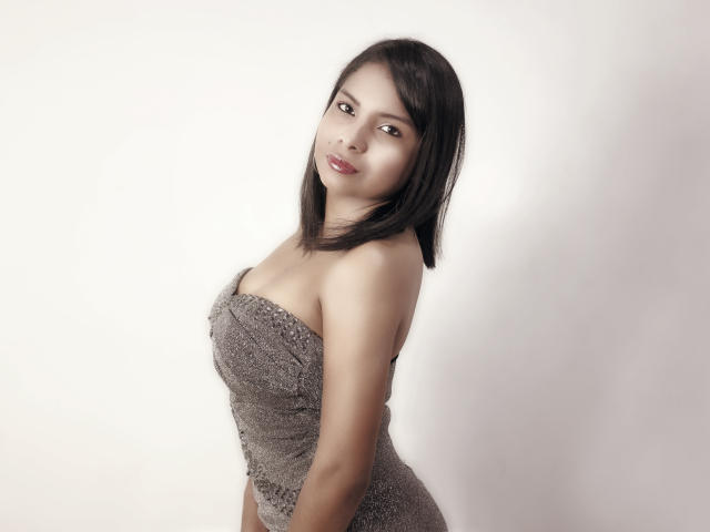 DarcyBrooks - Sexe cam en vivo - 8233300