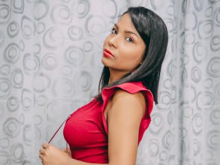 DarcyBrooks - Web cam sexy with this latin Lady 