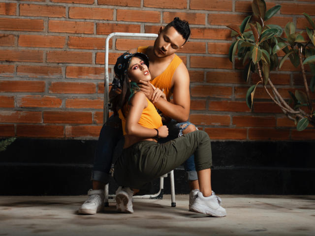 HunterXAriana - Live porn &amp; sex cam - 8240820