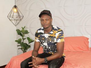 KentMiller - Chat xXx with this shaved pubis Horny gay lads 