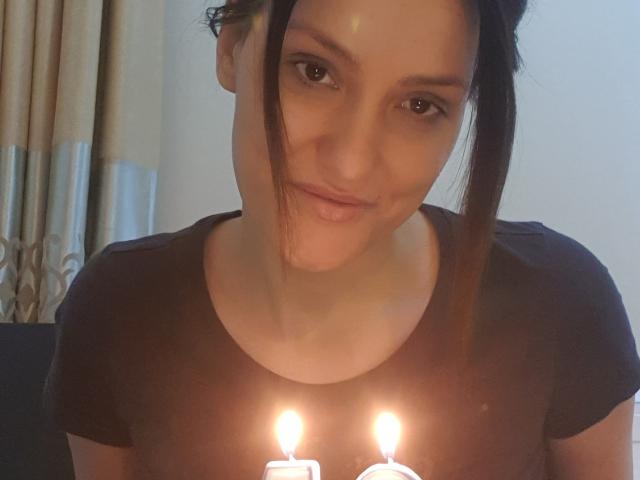 JoliDanielle - Live sex cam - 8253152