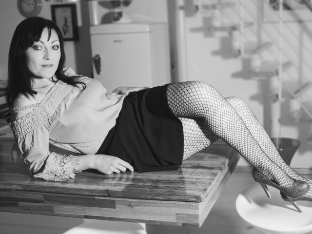 LindaGreat - Live sex cam - 8254560