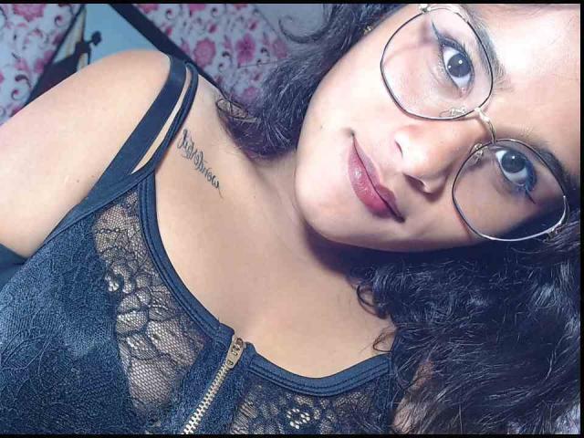 BlackFireCrina - Sexe cam en vivo - 8294568