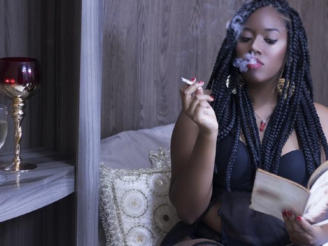 AllyssLovers - Webcam porn with this ebony Sex girl 