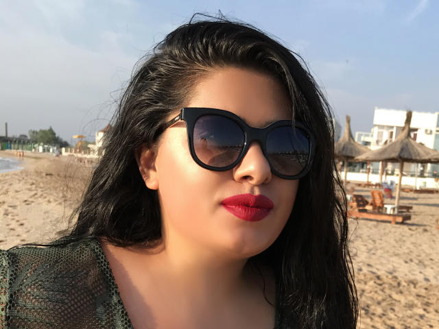 HeidiCutie - Video chat hot with a shaved genital area Exciting 18+ teen woman 