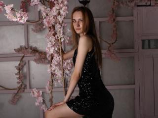 VikkiPearl - Cam x with a shaved pubis Exciting young lady 