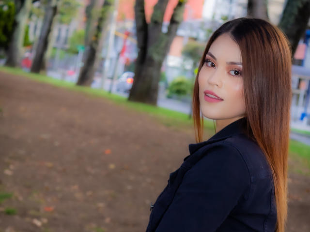 AmelieeBaudin - Live porn &amp; sex cam - 8307648