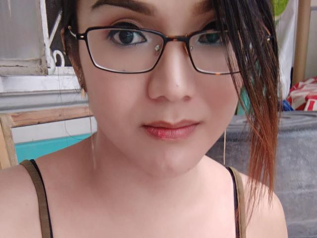 BelleKellyTs - Live porn &amp; sex cam - 8322836