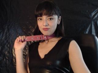 Marlaa - Show live porn with this shaved genital area Mistress 