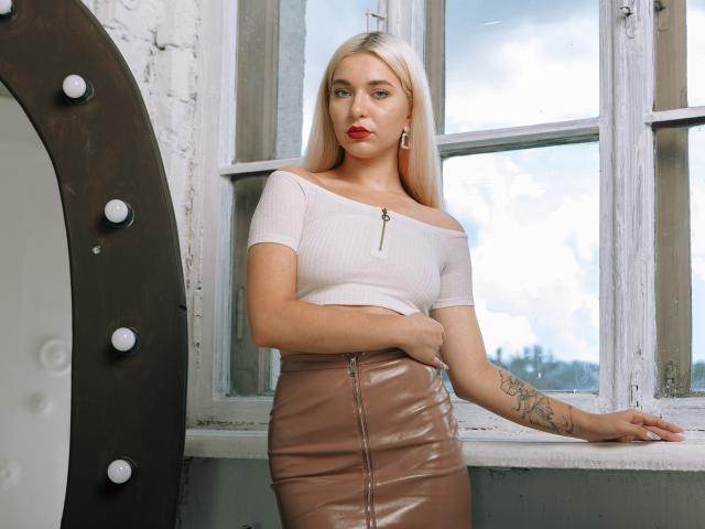 JoyceGilbert - Sexe cam en vivo - 8346488