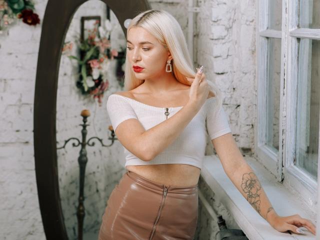 JoyceGilbert - Sexe cam en vivo - 8346524